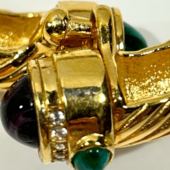 GIVENCHY Vintage Cabochon Goldtone Statement Necklace - Picture 4 of 11